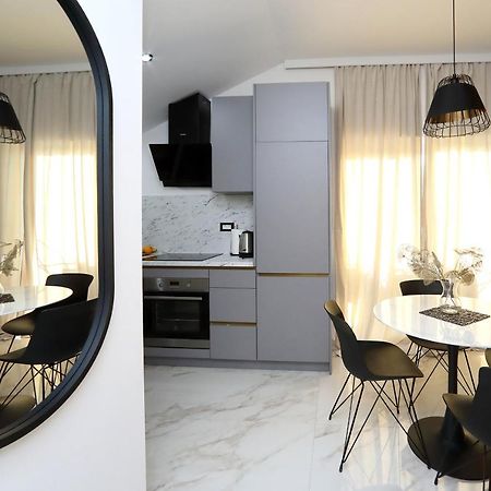 Luxury Apartments Monika Near The Sea With Private Parking Bibinje Kültér fotó