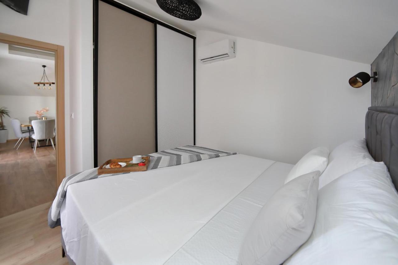 Luxury Apartments Monika Near The Sea With Private Parking Bibinje Kültér fotó