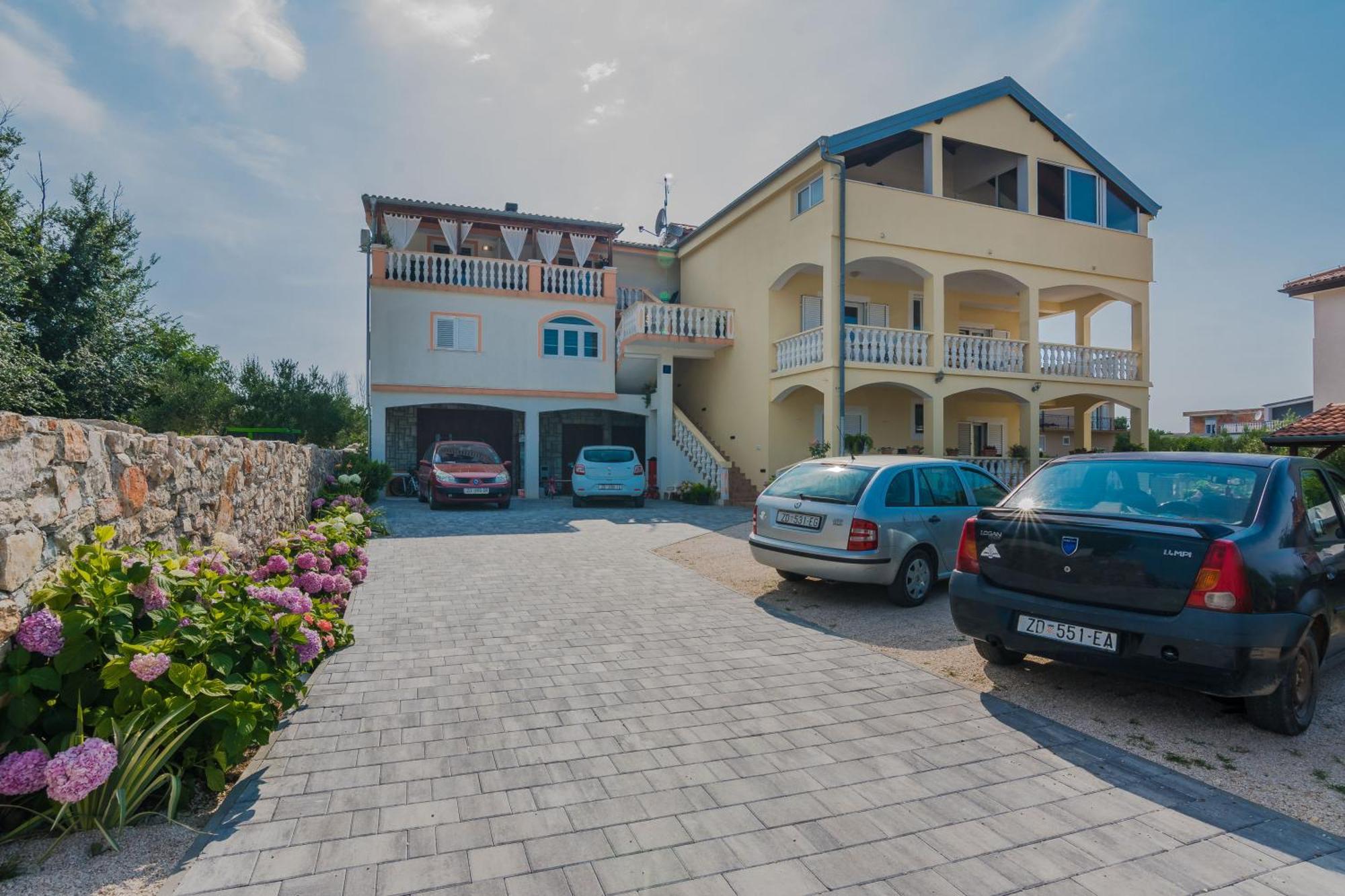 Luxury Apartments Monika Near The Sea With Private Parking Bibinje Kültér fotó